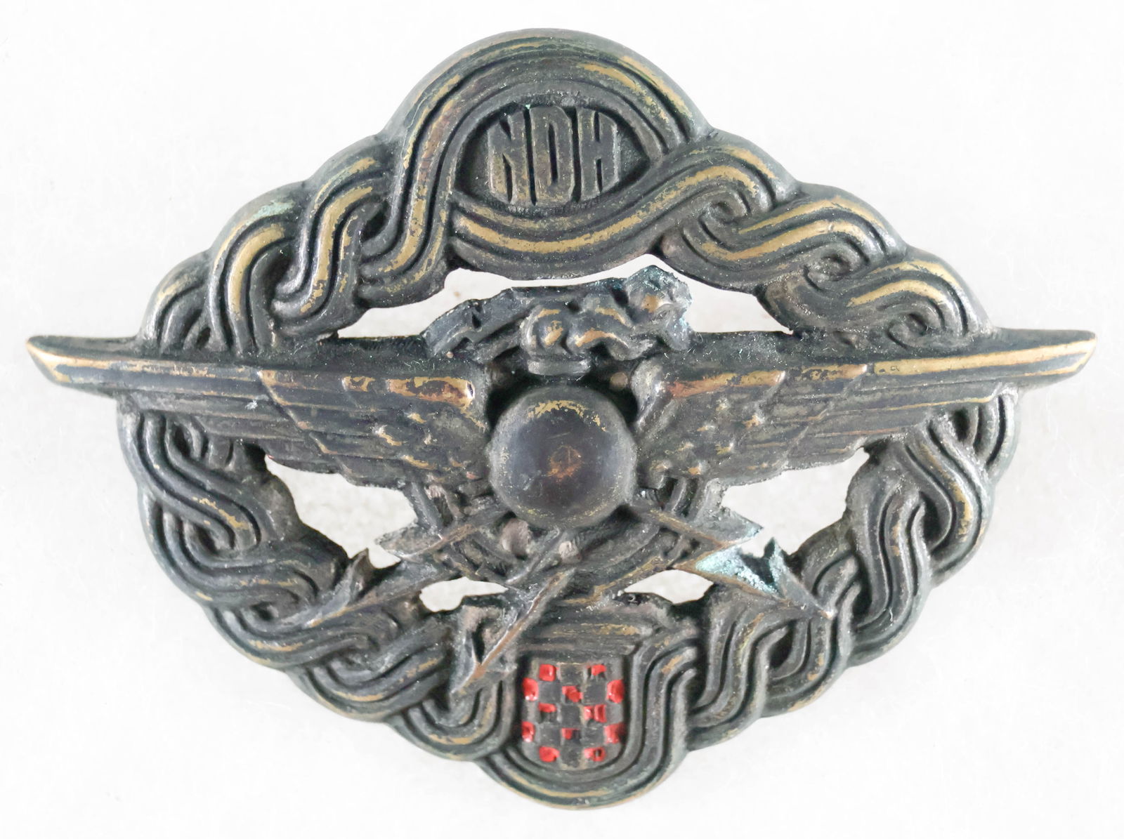 (CROATIA) RADIO OPERATOR AND AIR GUNNER BREAST BADGE (1 of 4)