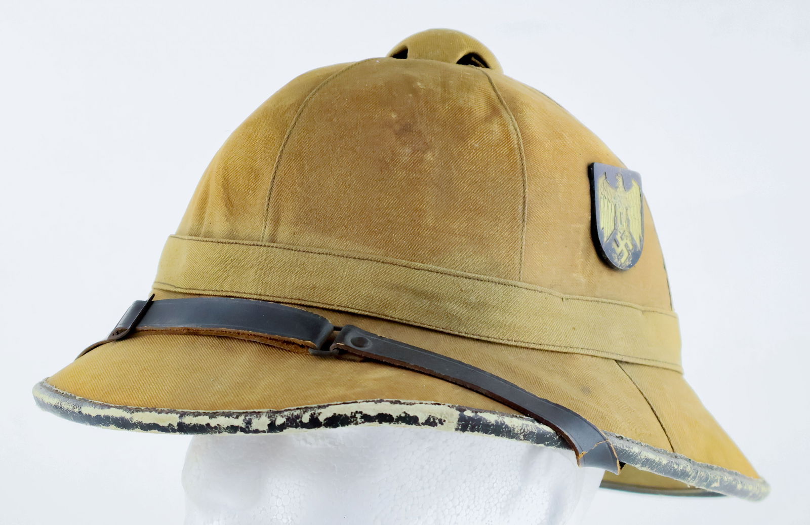 GERMAN TROPICAL PITH HELMET (1 of 8)