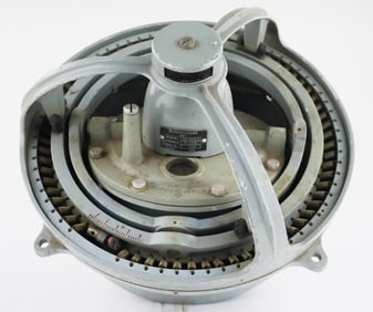 LUFTWAFFE MUTTERKOMPASS ON THE ORIGINAL GIMBAL MOUNT