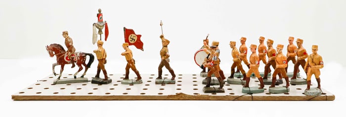 SA STORMTROOPER ‘ELASTOLIN’ SOLDIERS