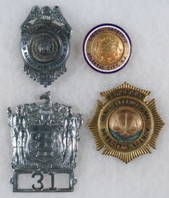 POLICE AND DETECTIVE BADGES (4)