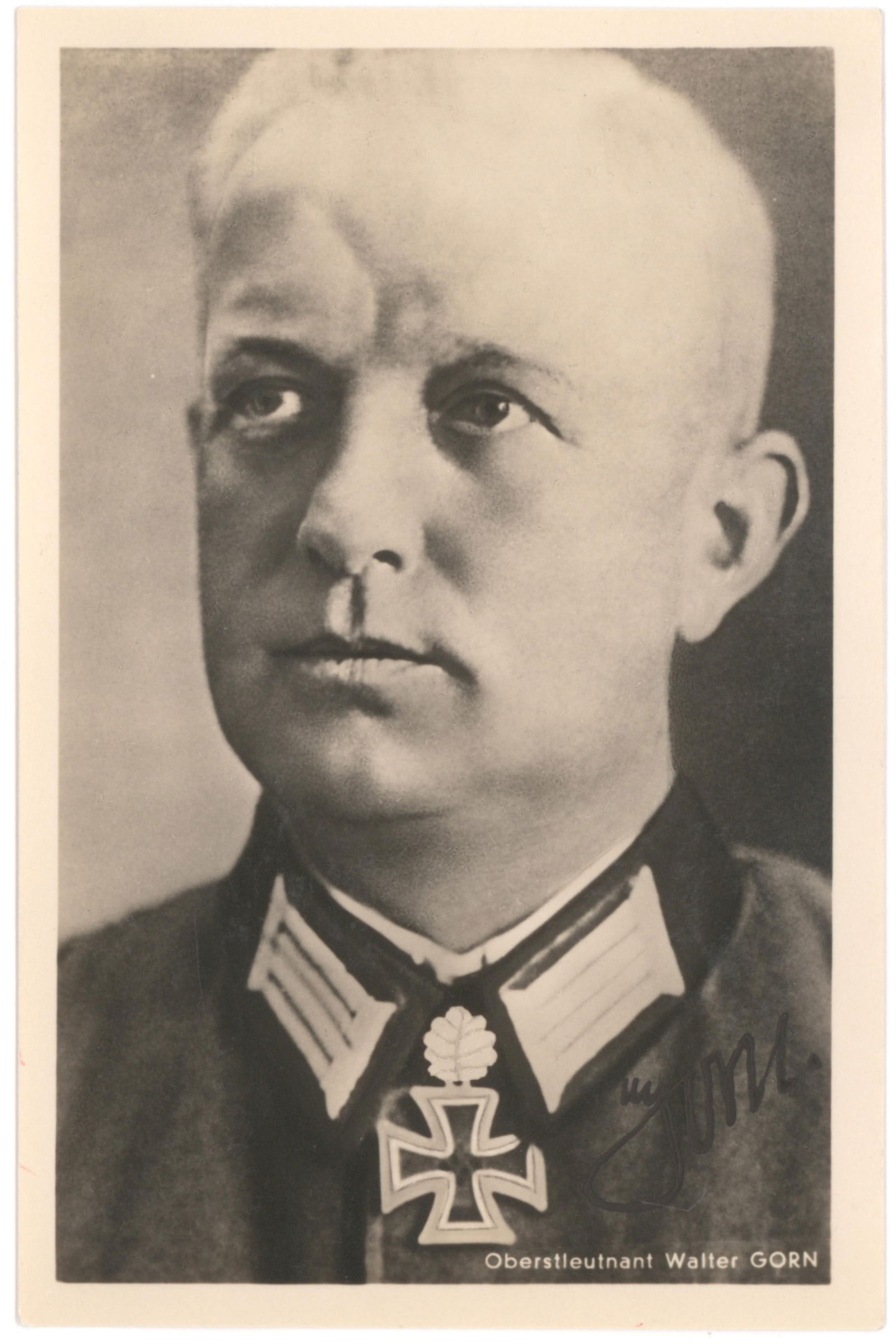 WALTER GORN (1 of 3)