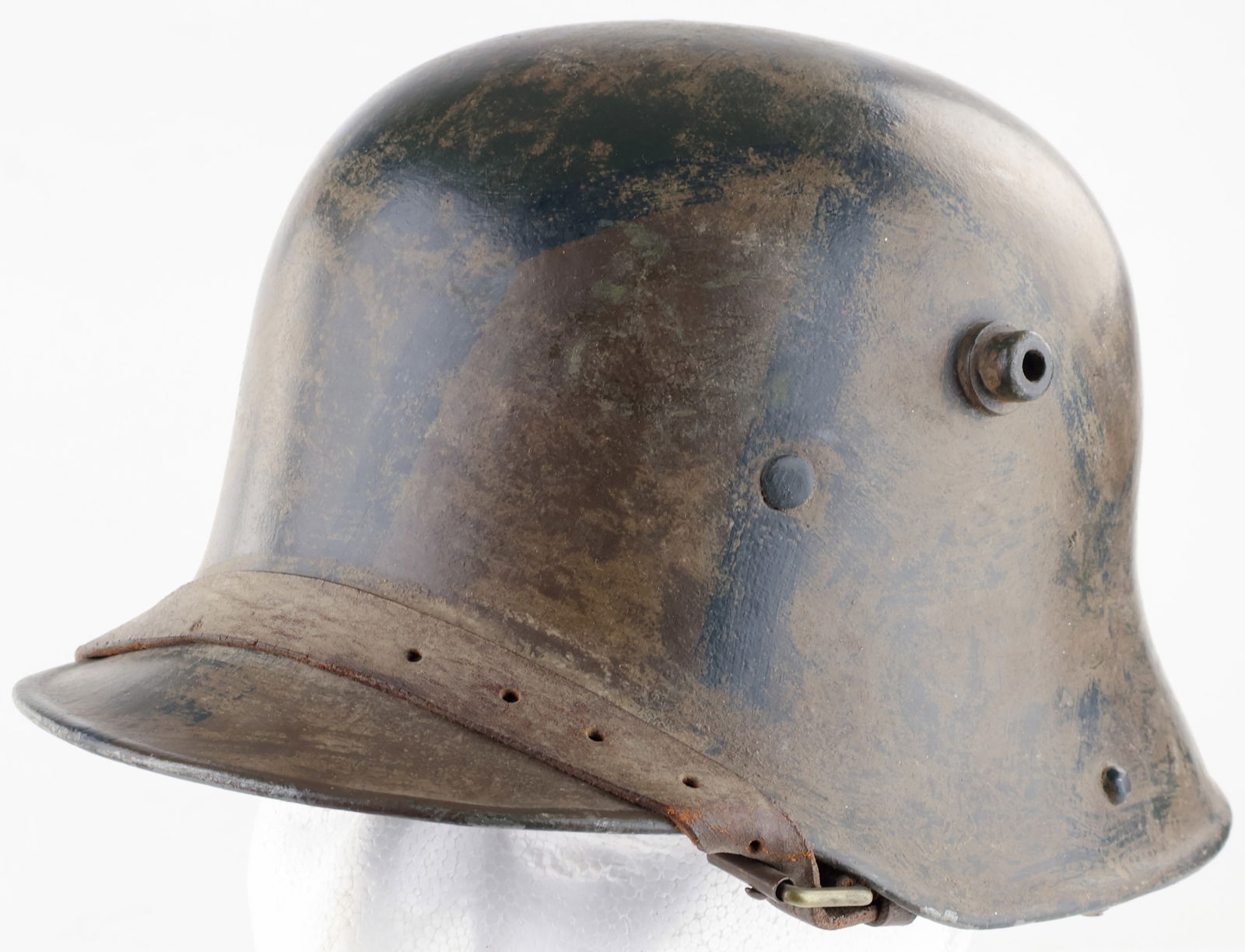 GERMAN M-16 HELMET (1 of 8)