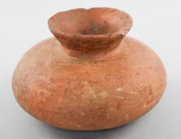 ANCIENT MEXICAN CLAY POT