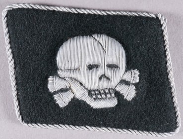 SS-TOTENKOPF OFFICER'S COLLAR TAB
