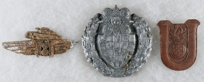 (CROATIA) TANK BADGE, CAP BADGE, AND HOME GUARD BADGE