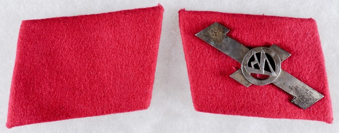 S.A. FELDHERRNHALLE COLLAR TABS