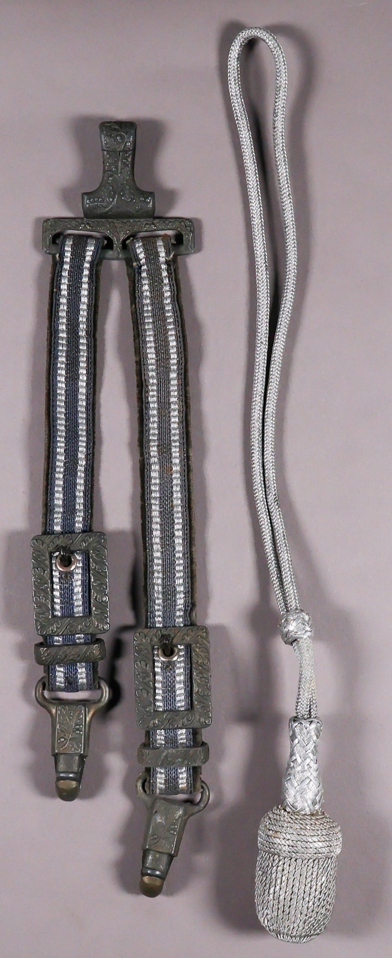 LUFTWAFFE DELUXE DAGGER HANGERS AND PORTEPEE (1 of 6)