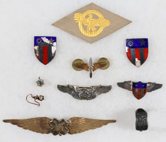 (DOOLITTLE MISSION) NAVIGATOR CARL R. WILDNER'S INSIGNIA (9)
