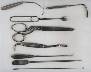 (SIEGE OF BASTOGNE) AMERICAN SURGICAL INSTRUMENTS (6)