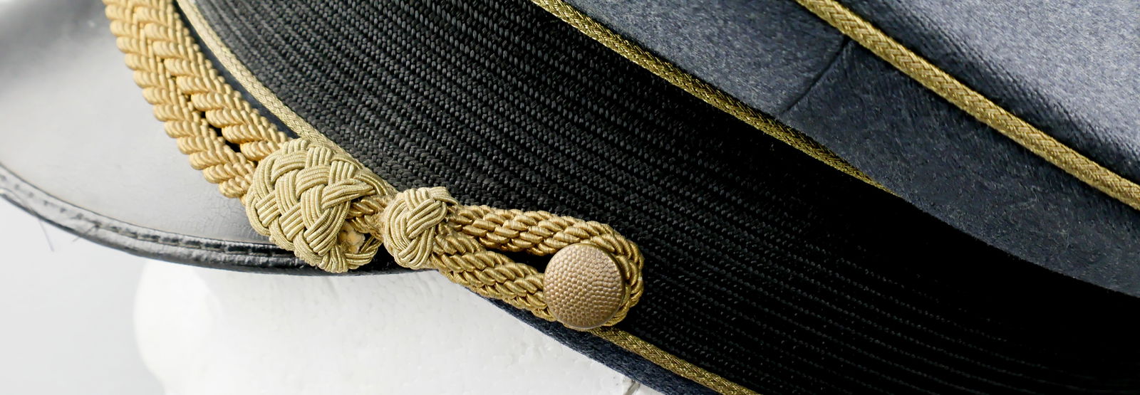 LUFTWAFFE GENERAL OFFICER'S VISOR CAP - 6