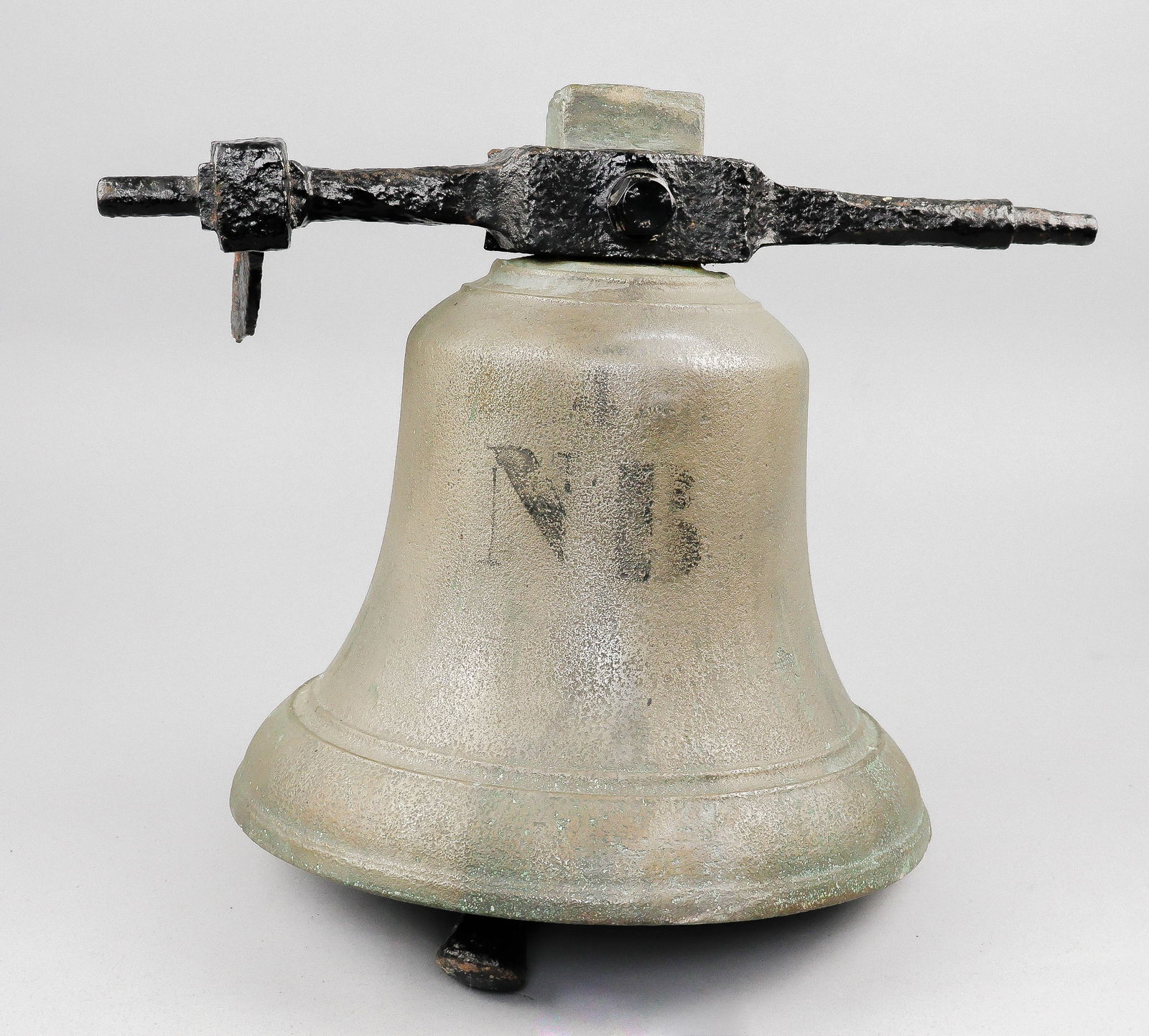 1940 R.A.F. 'SCRAMBLE' BELL: Solid bronze bell, approx. 11 in. x 10.75 in. dia., a 'scramble bell' of the type used to alert RAF airfield personnel of incoming German planes during the Battle of Britain. The side of the bell
