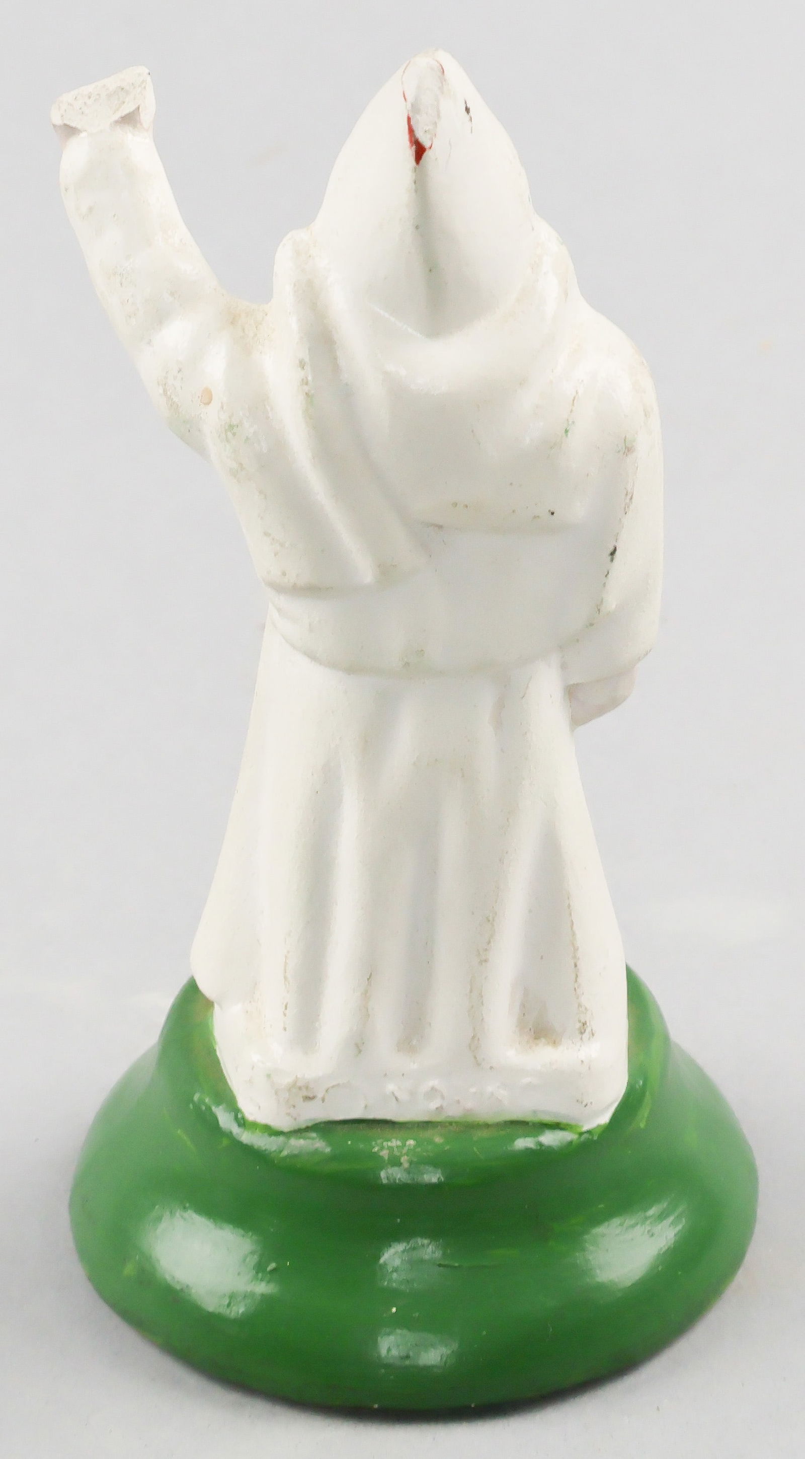 ROBED KLANSMAN STATUE - 3