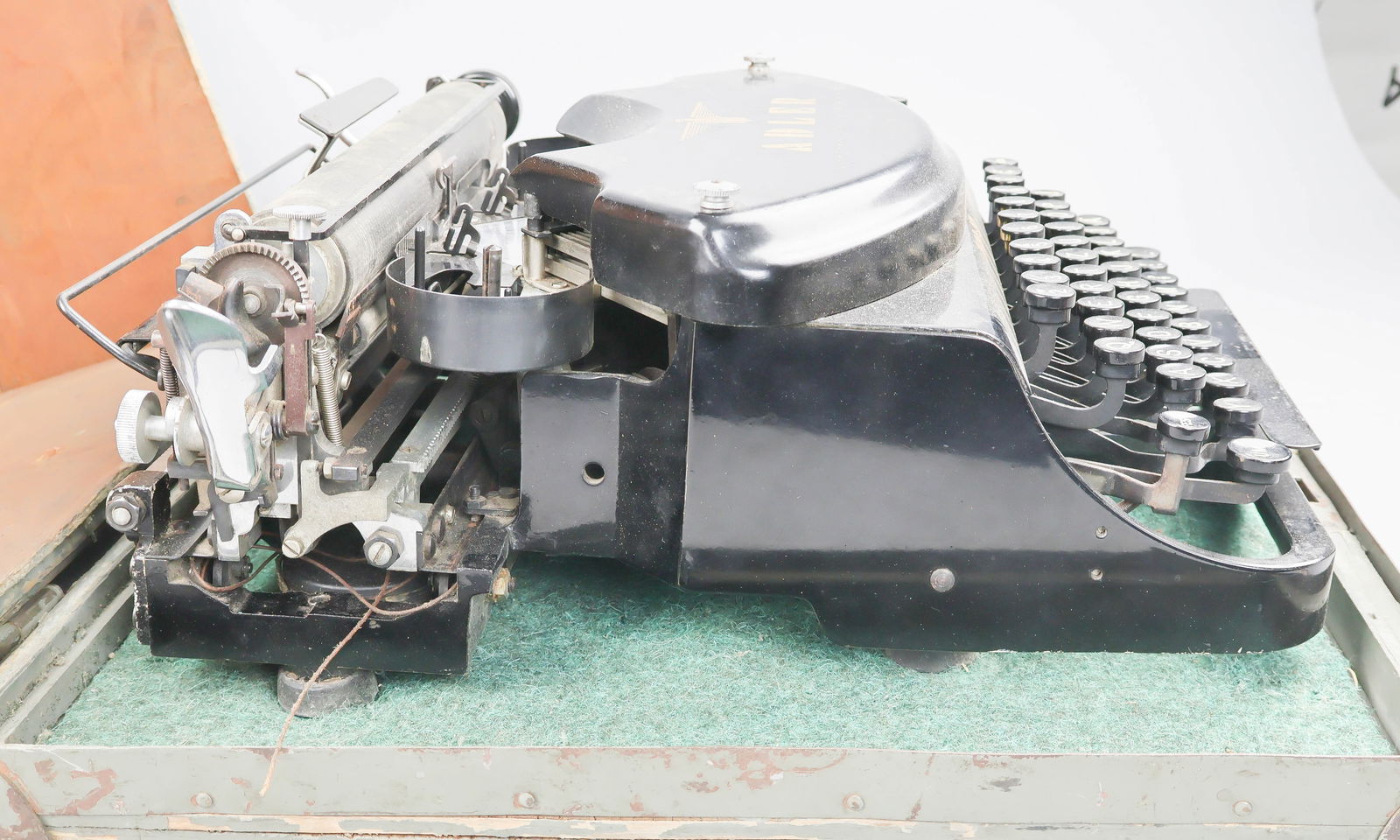 GEN. FRANZ HALDER'S PERSONAL WARTIME ADLER TYPEWRITER - 16