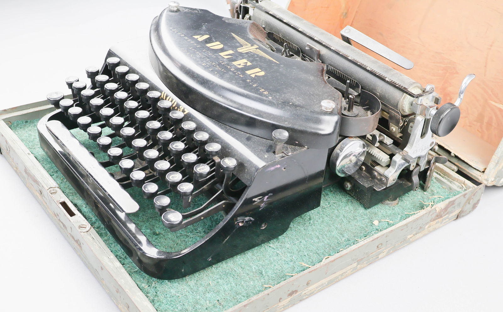 GEN. FRANZ HALDER'S PERSONAL WARTIME ADLER TYPEWRITER - 8