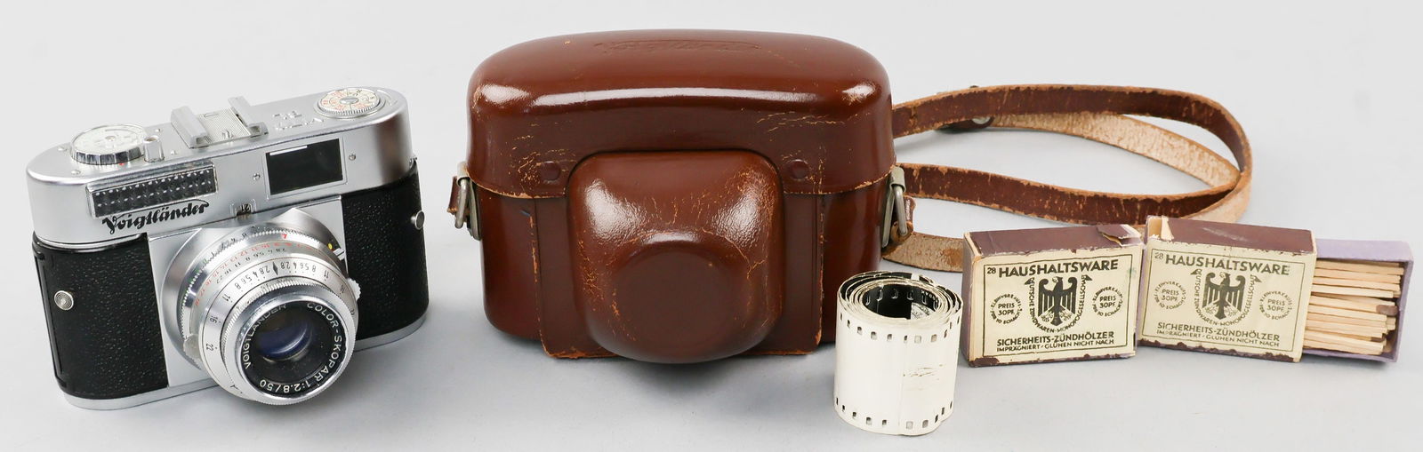 GEN. FRANZ HALDER'S VOIGTLANDER VITO BL CAMERA WITH CASE: A postwar camera once belonging to German Gen. FRANZ HALDER (1884–1972), a Voigtlander Vito BL 35mm. color camera, a popular viewfinder camera produced from 1956 to 1960. It was part of the Vito