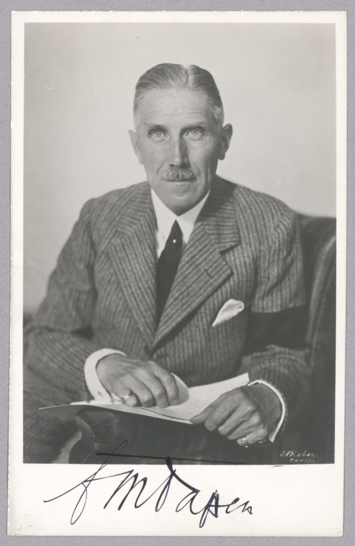 FRANZ VON PAPEN (1 of 2)
