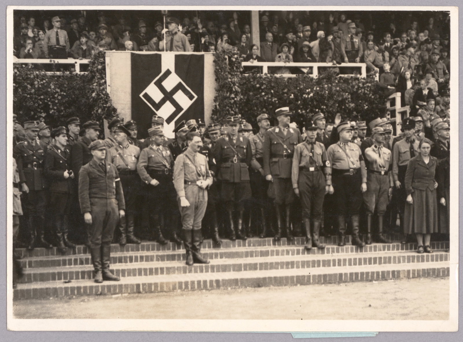 ADOLF HITLER (25) - 3