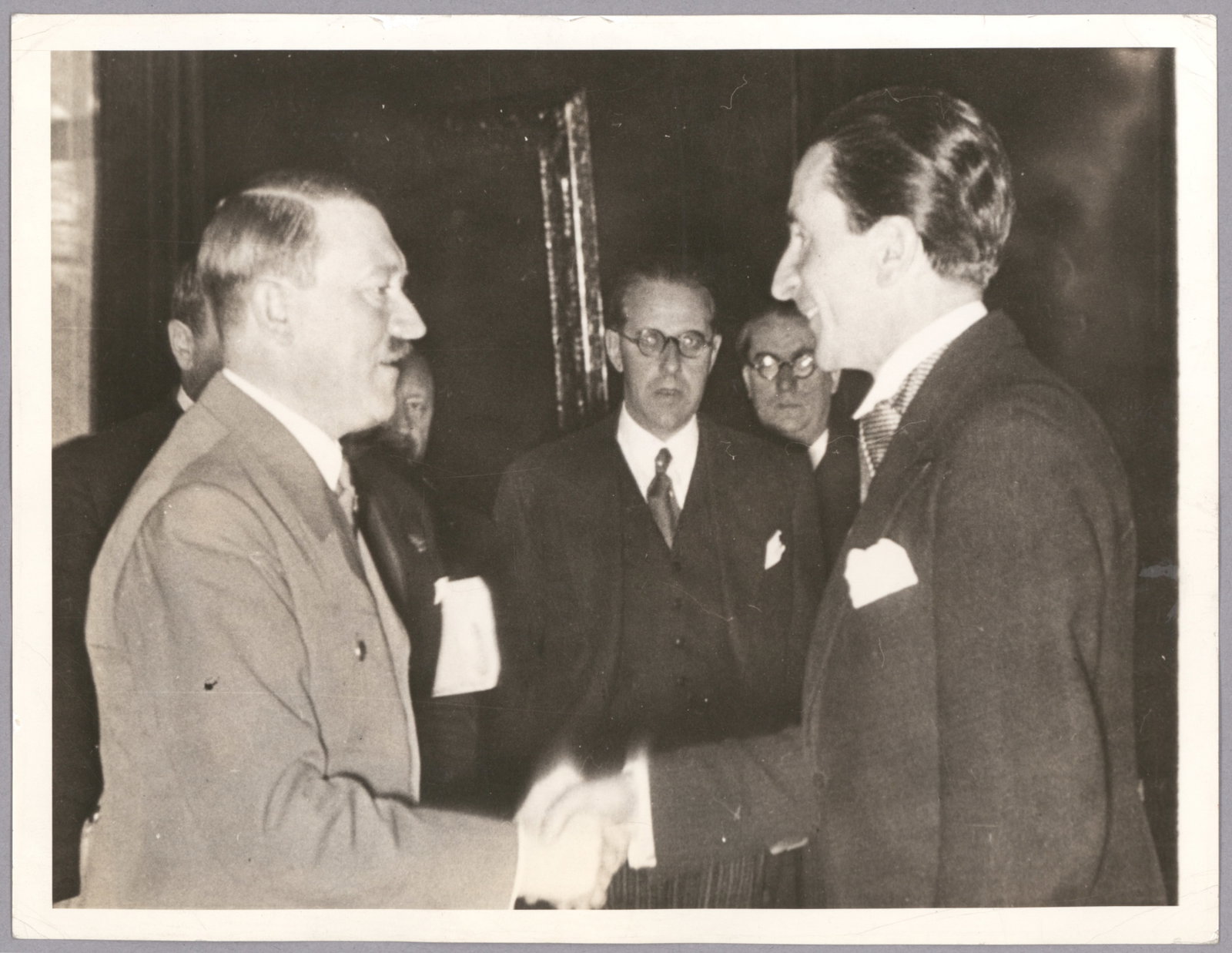 ADOLF HITLER (25) - 4