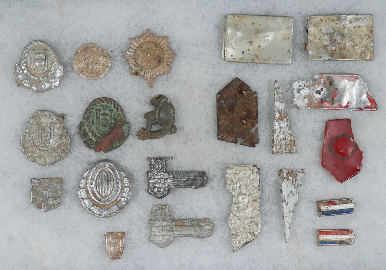 INDEPENDENT STATE OF CROATIA GROUND-DUG INSIGNIA (1 of 2)