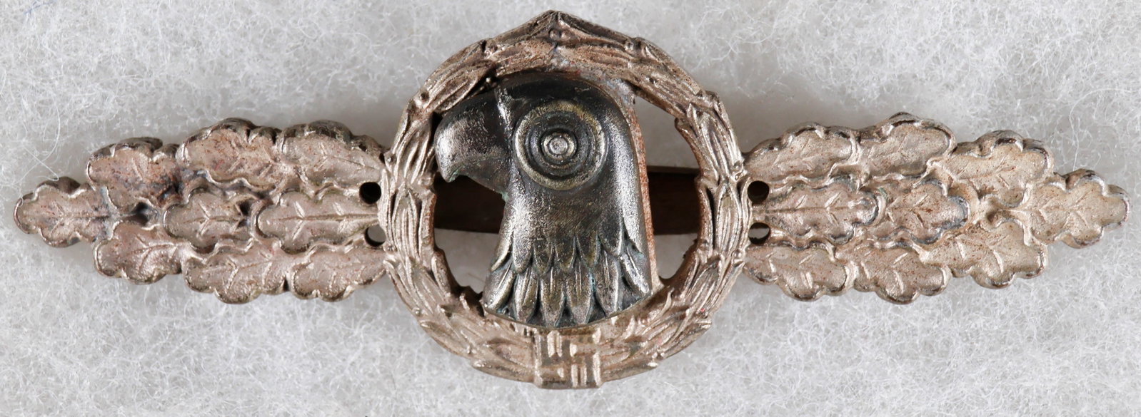 LUFTWAFFE RECONNAISSANCE CLASP IN SILVER BY JMME: A Luftwaffe ‘Frontflugspange fur Aufklarer, Seenotflieger-Verbände und Wetter-Erkundungs Staffeln’, or Clasp for Reconnaissance, Air-Sea Rescue and Meteorological Squadrons, in