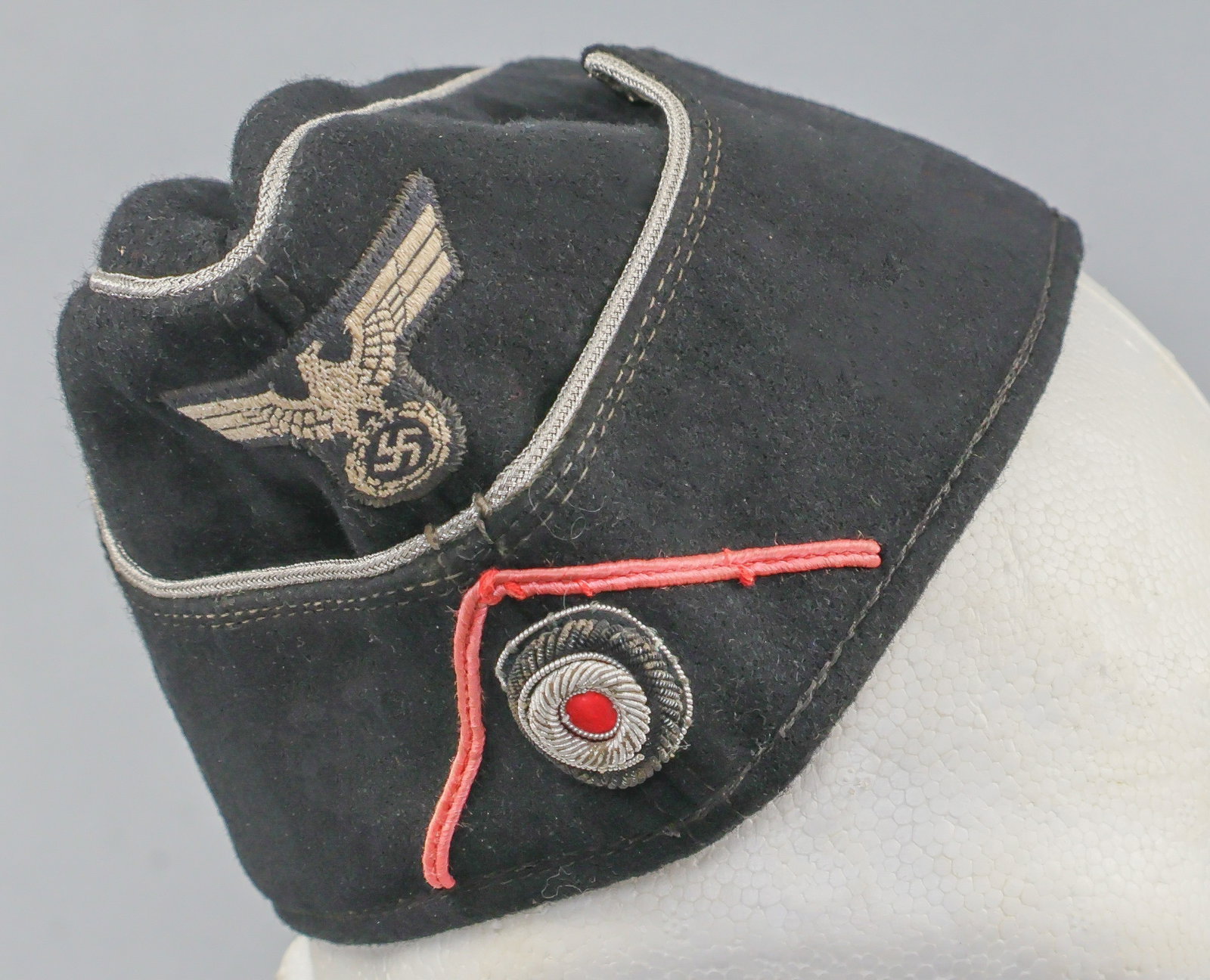 PANZER OFFICER’S OVERSEAS CAP (1 of 7)