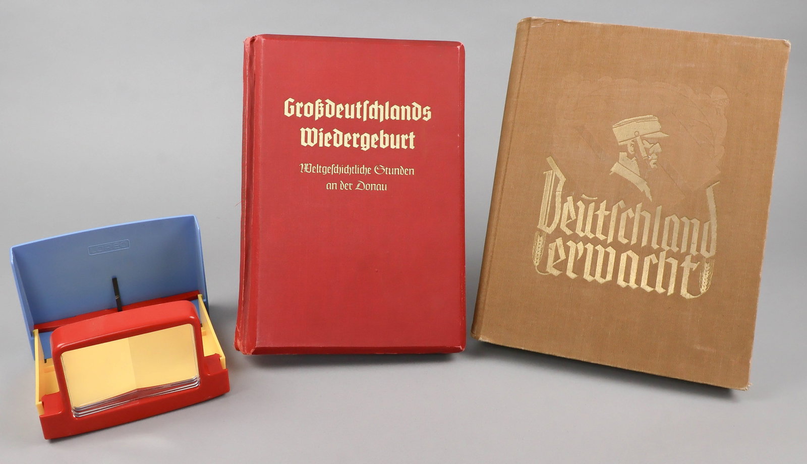 GERMAN CIGARETTE AND STEREOVIEW BOOKS (2) (1 of 11)