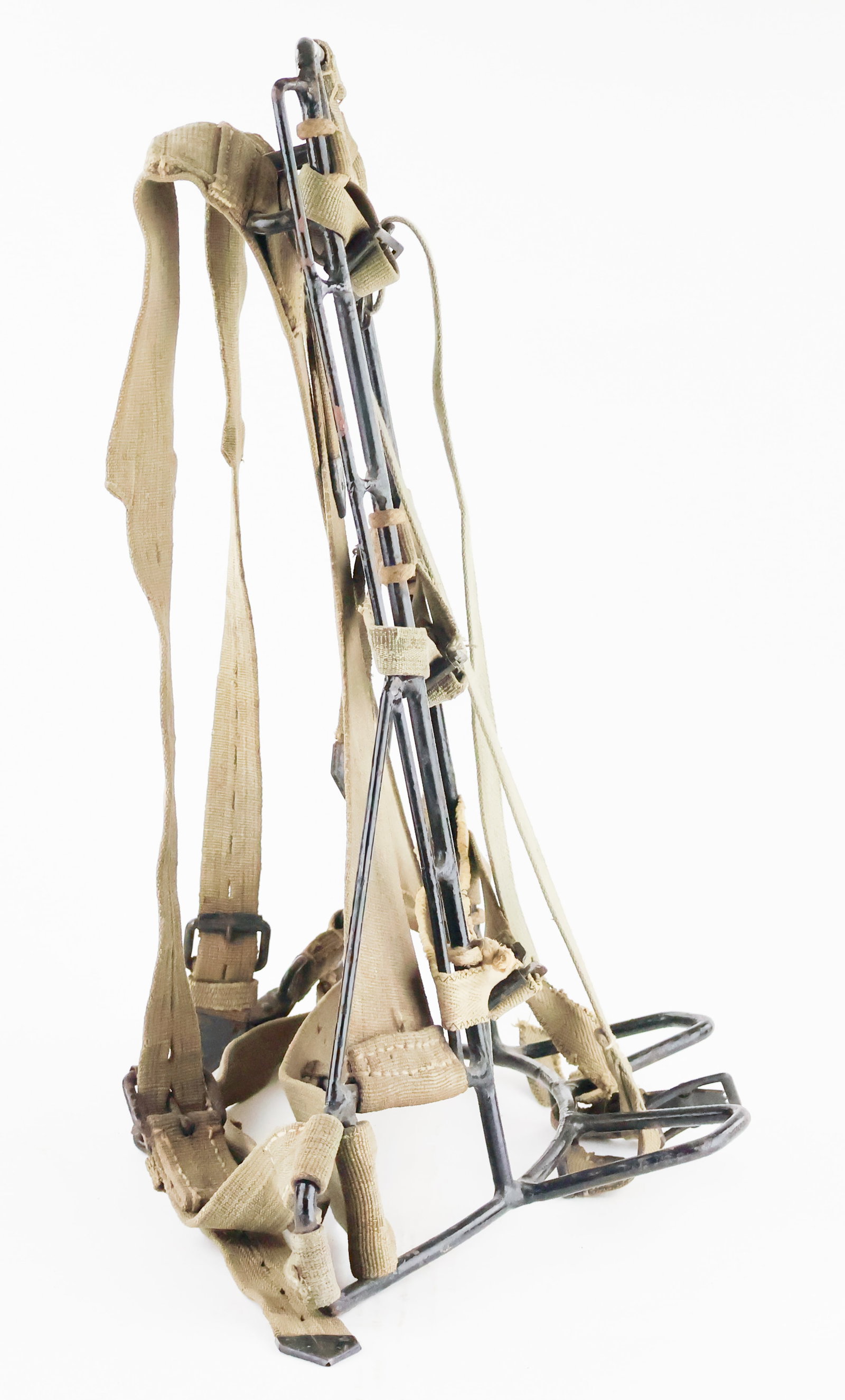 GERMAN M-39 PACK FRAME - 2