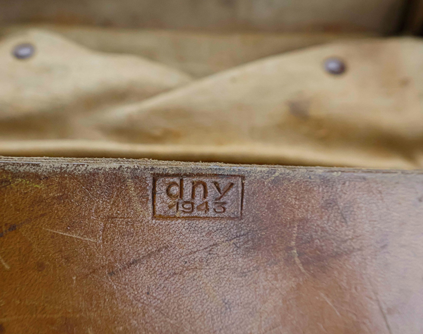 GERMAN MEDIC’S MOUNTED CASE - 3