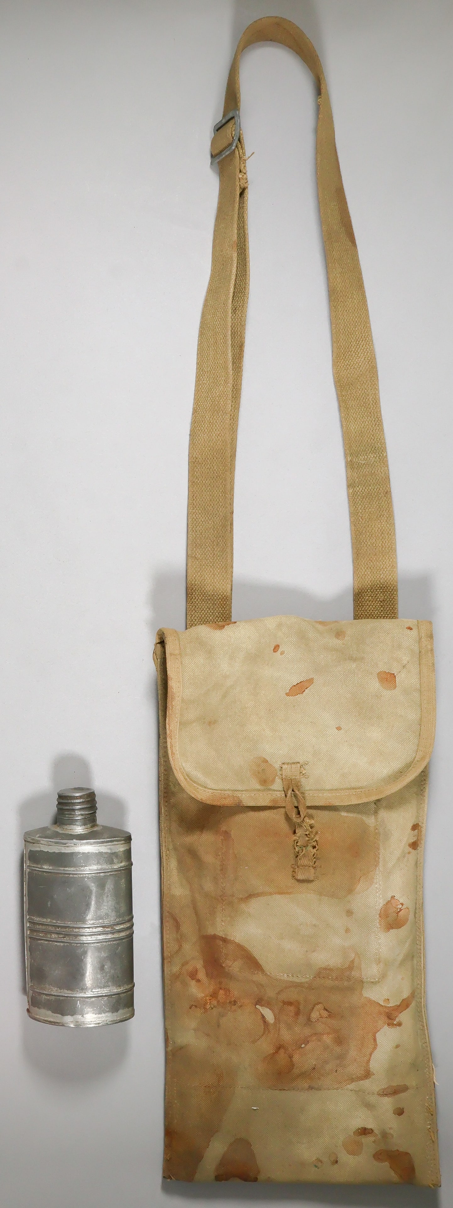 JAPANESE TYPE 92 MACHINE GUN AMMUNITION POUCH (1 of 5)