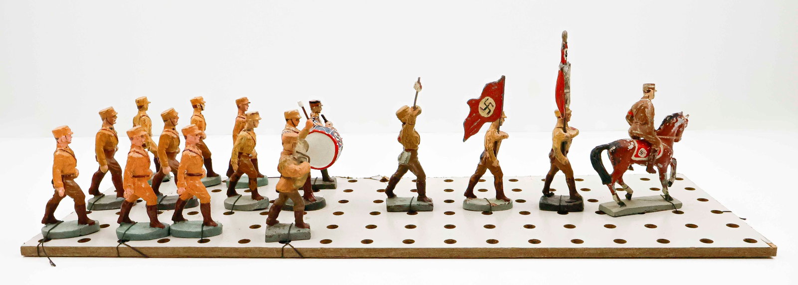 SA STORMTROOPER ‘ELASTOLIN’ SOLDIERS - 3