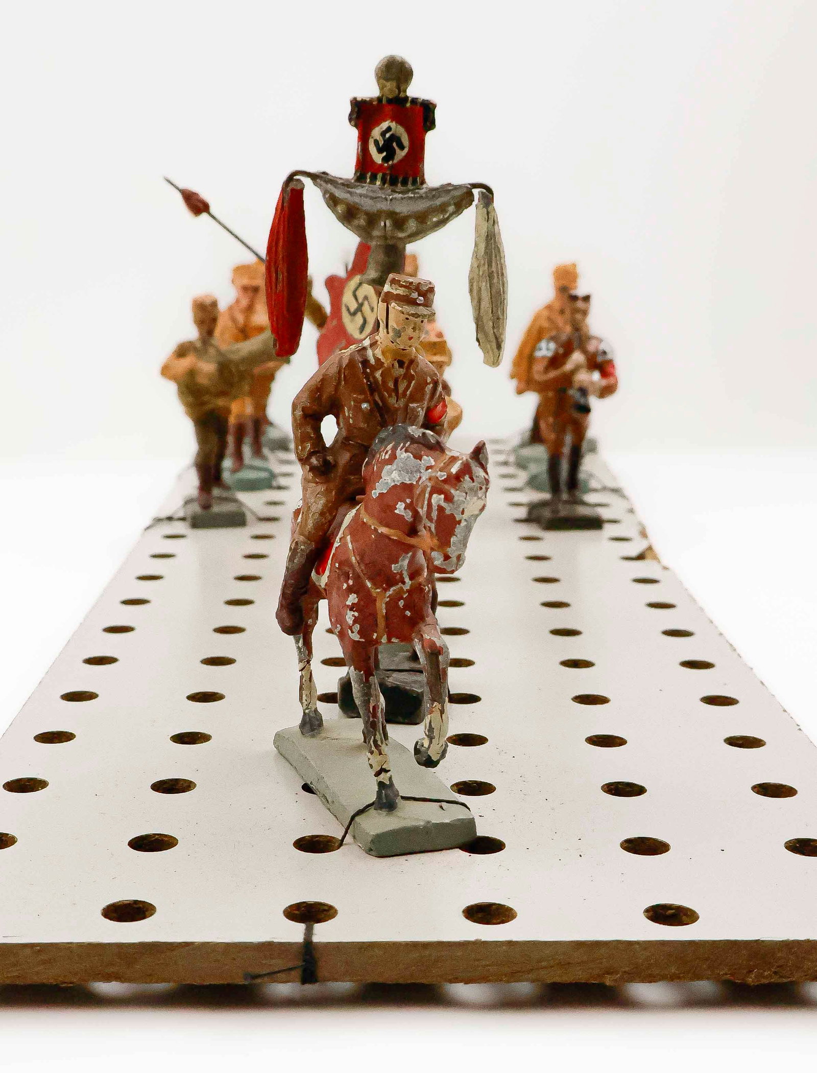 SA STORMTROOPER ‘ELASTOLIN’ SOLDIERS - 4
