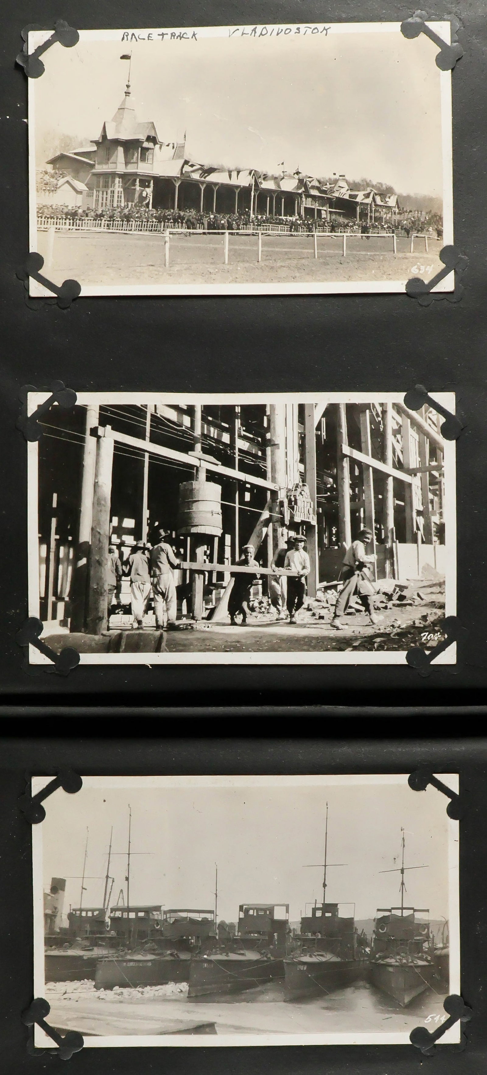 SOLDIER'S 1920S PHOTO ALBUM FROM VLADIVOSTOK AND FAR EAST (1 of 20)