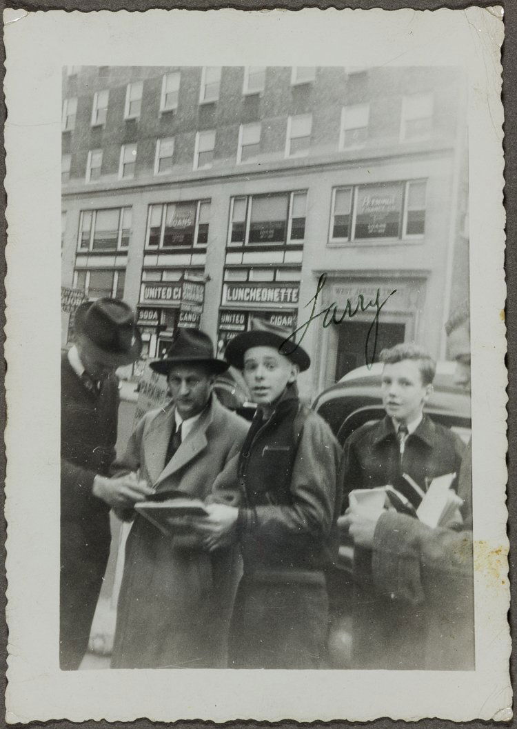 THE THREE STOOGES (1 of 3)