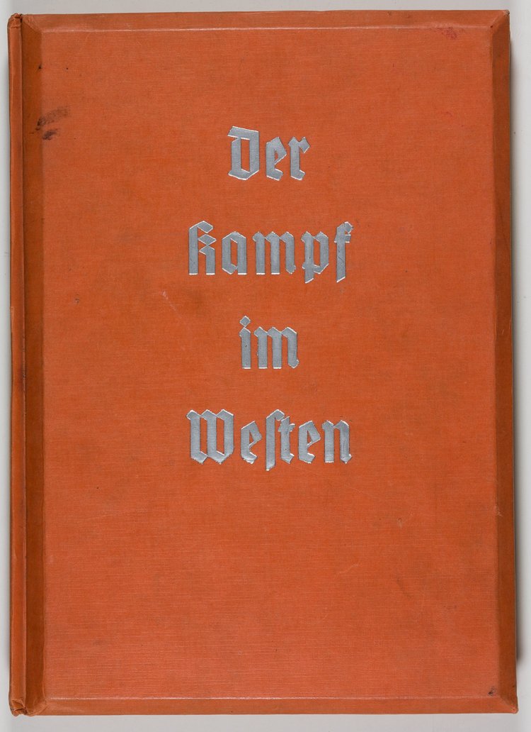 STEREOSCOPIC ALBUM "DER KAMPF IM WESTEN": STEREOSCOPIC ALBUM "DER KAMPF IM WESTEN" Album of stereoscopic images "Der kampf im Westen" ("The War in the West" (Munich: Raumbild Verlag Otto Schoenstein), 75pp. 4to. with color plates and 100 ster