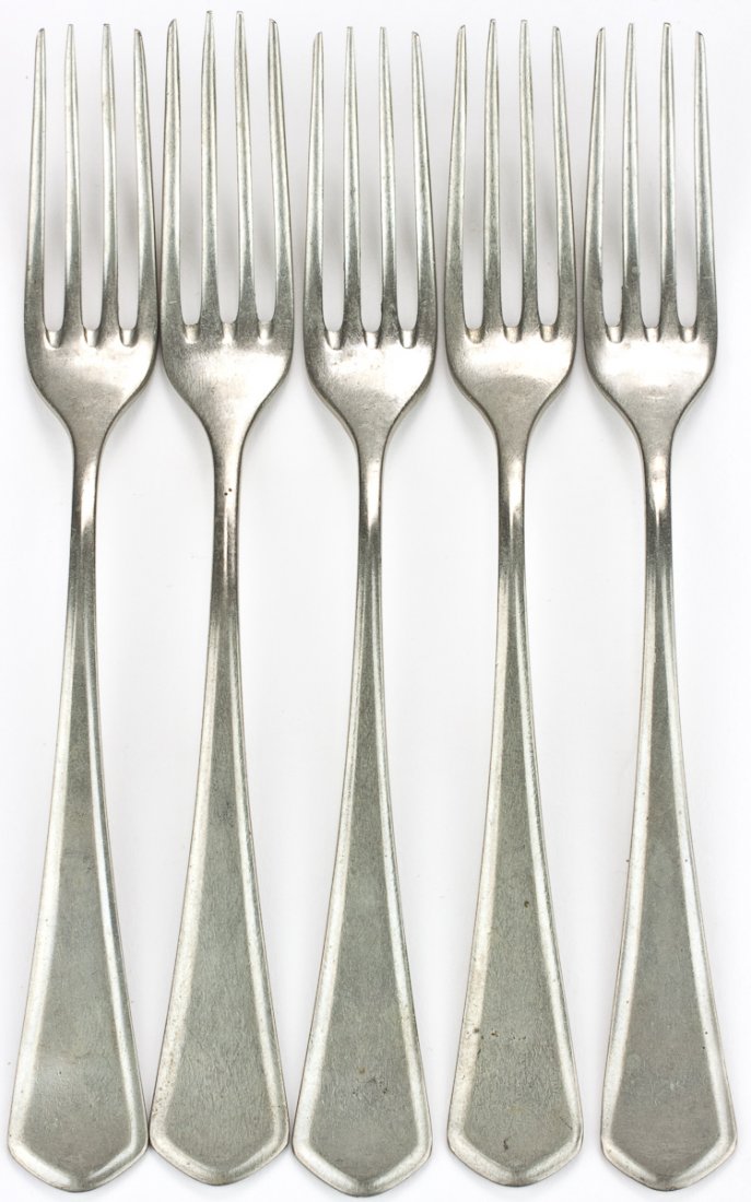 SS-TOTENKOPF DIVISION FLATWARE (1 of 3)