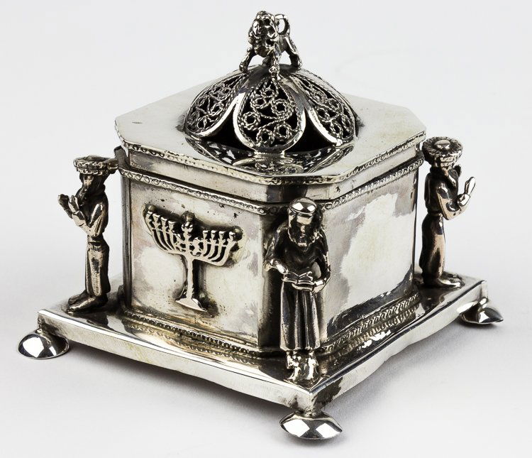RUSSIAN SILVER TRINKET BOX (1 of 1)