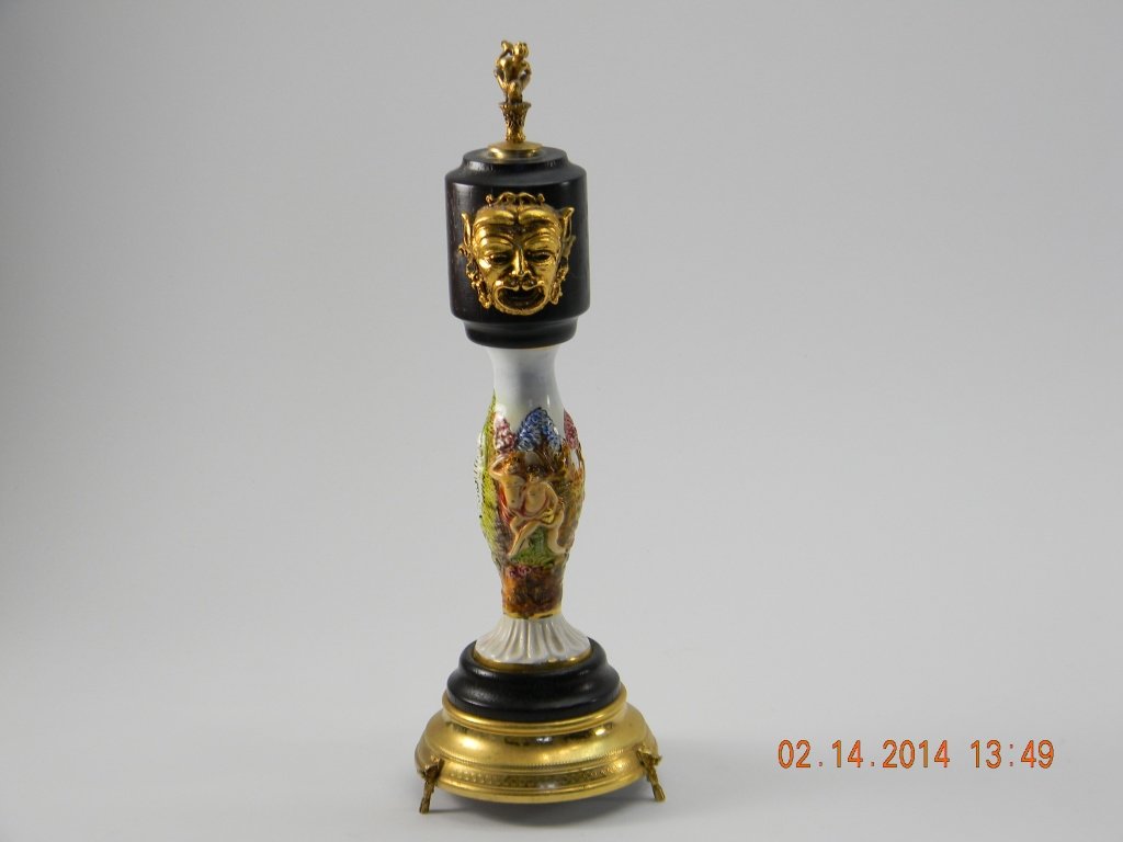 CAPODIMONTE Pepper Mill Grinder Swiss Music Box: CAPODIMONTE Pepper Mill Grinder REUGE Swiss Music Box Doctor Zhivago Laras Theme. Approximately 11 1/2" tall.