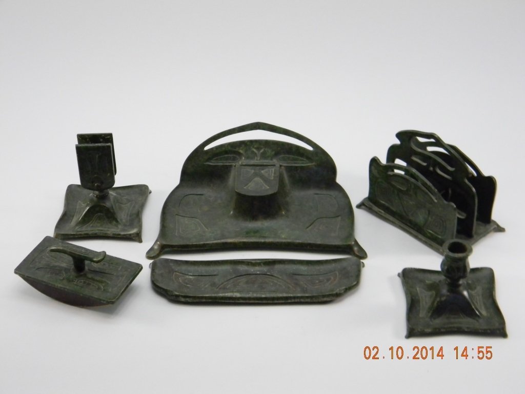 Bradley Hubbard Patinated Bronze Desk Set: Bradley & Hubbard Signed 5 pc. desk set. Pen tray, ink well, blotter, box and calendar holder. Brass, understated design .Letter holder has a broken leg.