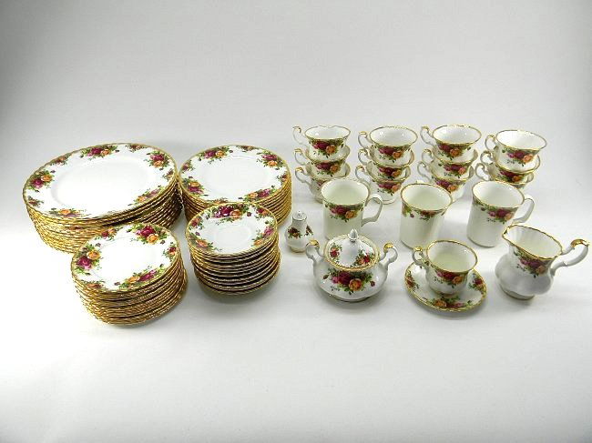 Royal Albert England Bone China Old Country Roses 1962: Royal Albert England Bone China pattern "Old Country Roses" 1962 Set includes 12 Dinner Plate ,12 Salad Plates ,12 Bread Plates, 12 Saucers, 12 Tea Cups, 3 Coffee Cups, 1 Sugar Bowl With Lid, 1 Pour C