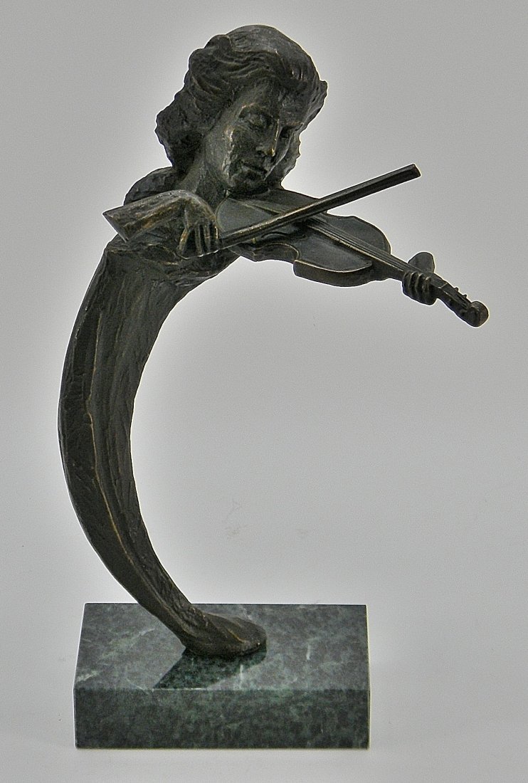 Vinardi Bronze "Concerto" Violin F. Rebechini: Vinardi Bronze "Concerto" Man Playing Violin Sculpture. Approx 13'' H. Signed. marked 42/2000. Vinardi Sculptures, Ltd. Ferdinand G. Rebechini, age 79, of Fox Lake, at rest April 11, 2003, well-known 