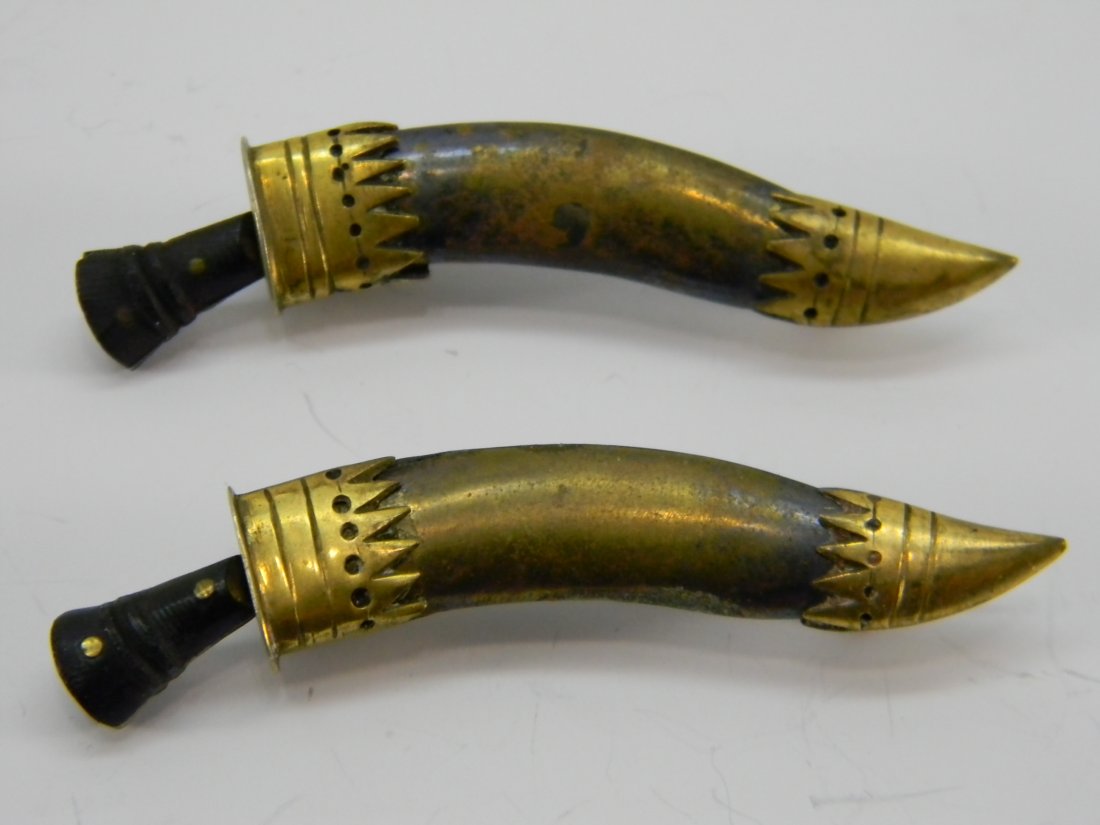 Pair Of Silver Knife Daggers Brooches Pins: Pair Of Silver Knife Pins. Knife pulls out of sheath and is marked Silver. Weight 15.3 grams.