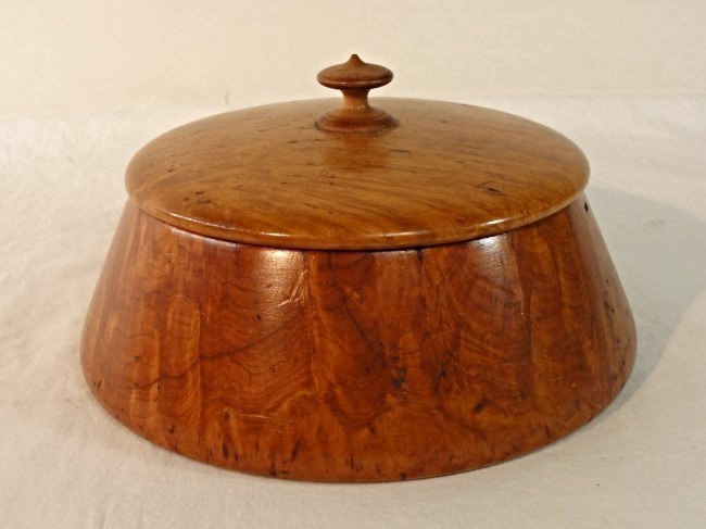 1915 Hawaiian Koa Wood Bowl Panama Pacific Expo: Beautiful turned curly Koa, Hawaiian bowl from the Panama-Pacific International Exposition in San Francisco,1915,and retains the original label from that famous Worlds Fair. Height 3 7/8 inches (9.8 c