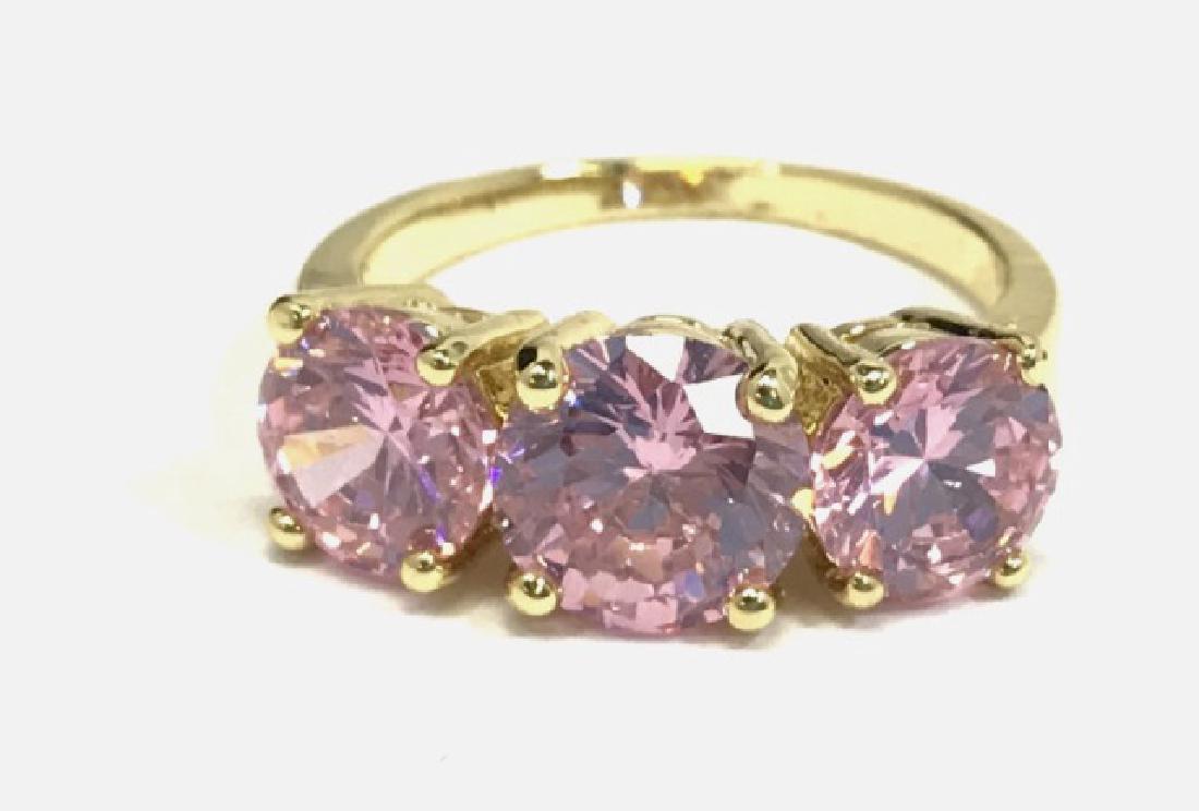 FLAWLESS PINK SAPPHIRE 3 STONE RING (1 of 1)