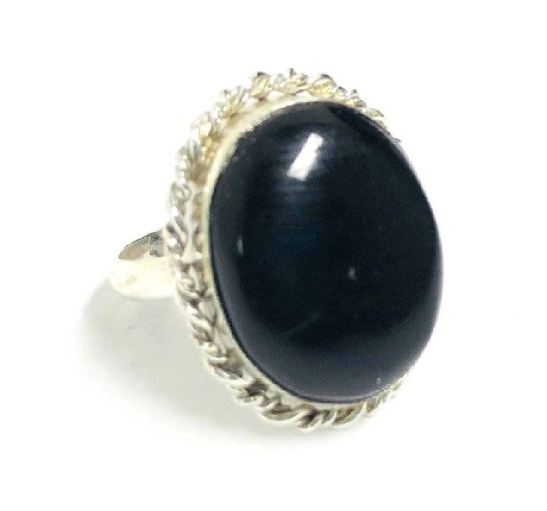 20CT OVAL CUT BLACK ONYX GEMSTONE SOLITAIRE RING (1 of 1)