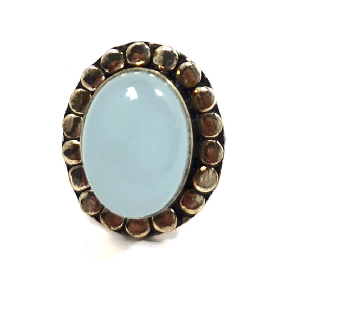 VINTAGE 10CT BLUE CHALCEDONY GEMSTONE RING (1 of 1)