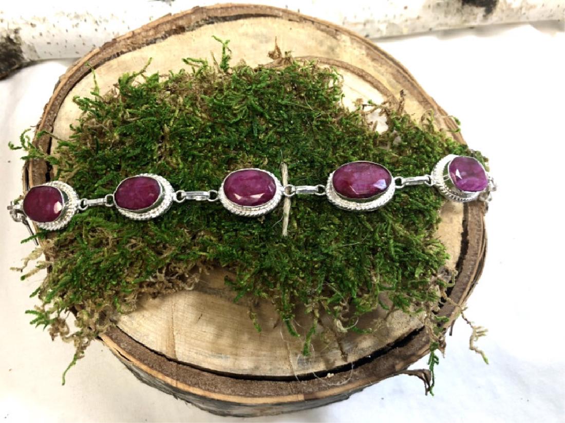 PRISTINE NATURAL KASHMIR RUBY GEMSTONE BRACELET (1 of 1)