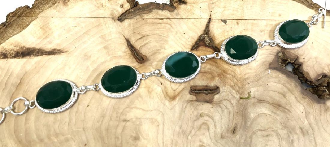 CLASSIC NATURAL 85CT EMERALD GEMSTONE BRACELET (1 of 1)