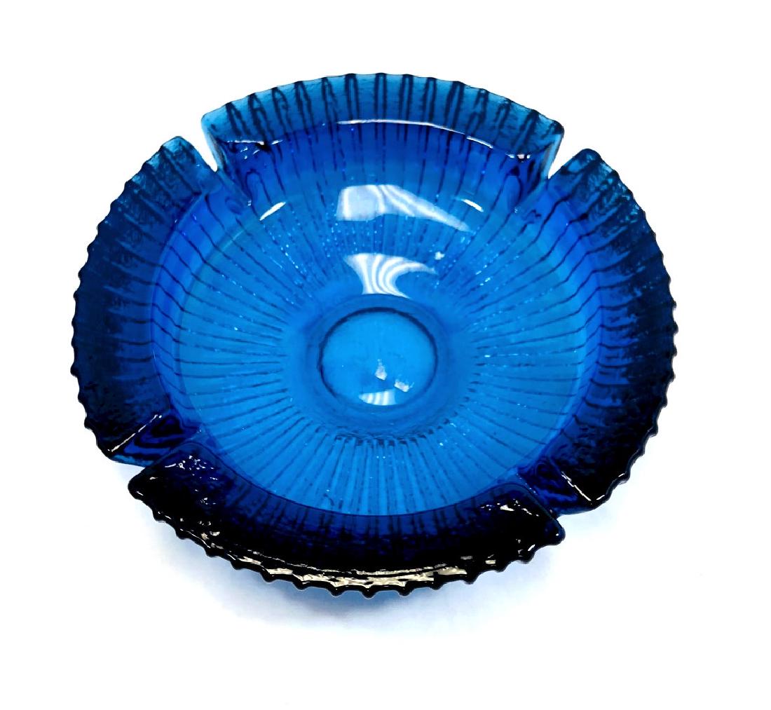 GORGEOUS VINTAGE BRIGHT BLUE GLASS ASHTRAY: 8" W MINT CONDITION/GORGEOUS VINTAGE BRIGHT BLUE GLASS ASHTRAY Q