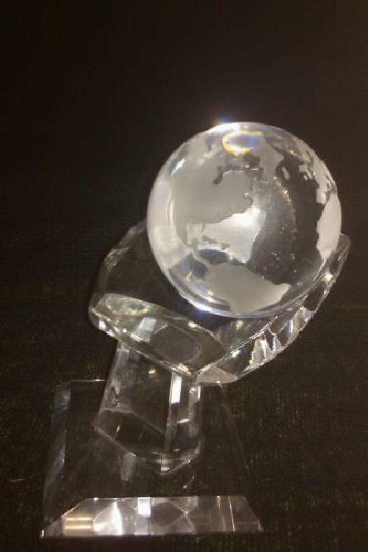 BEAUTIFUL CRYSTAL GLOBE ON STAND: 7"H MINT CONDITION/BEAUTIFUL CRYSTAL GLOBE ON STAND